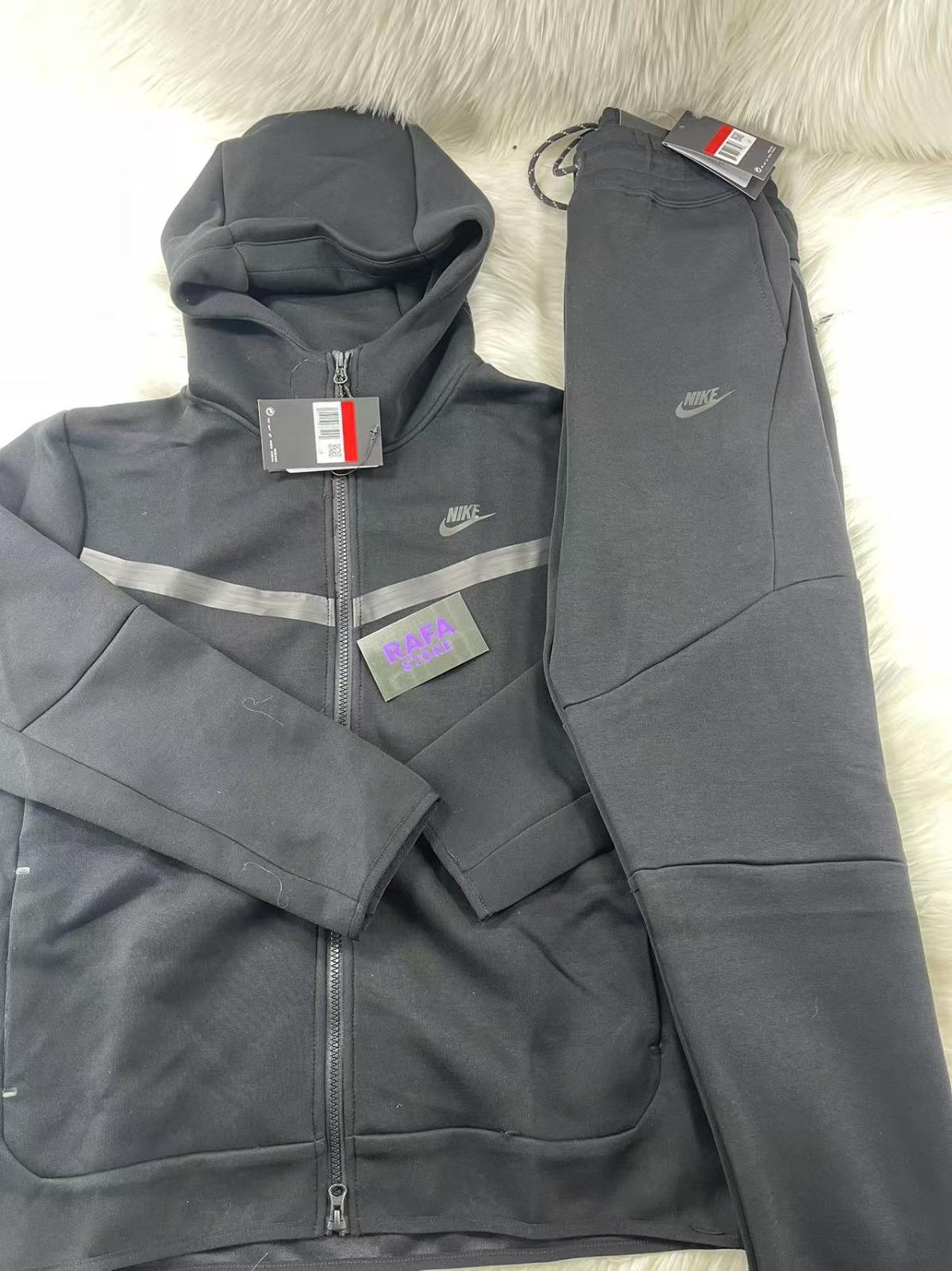NK Tech Fleece - (2 Cores)